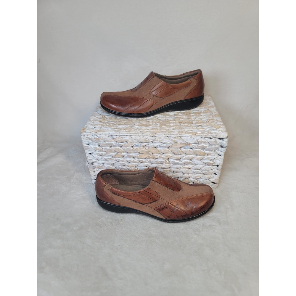 Clarks Bendables Minimalist Slip On Loafers Size 7.5M Earthy Brown Leather Suede